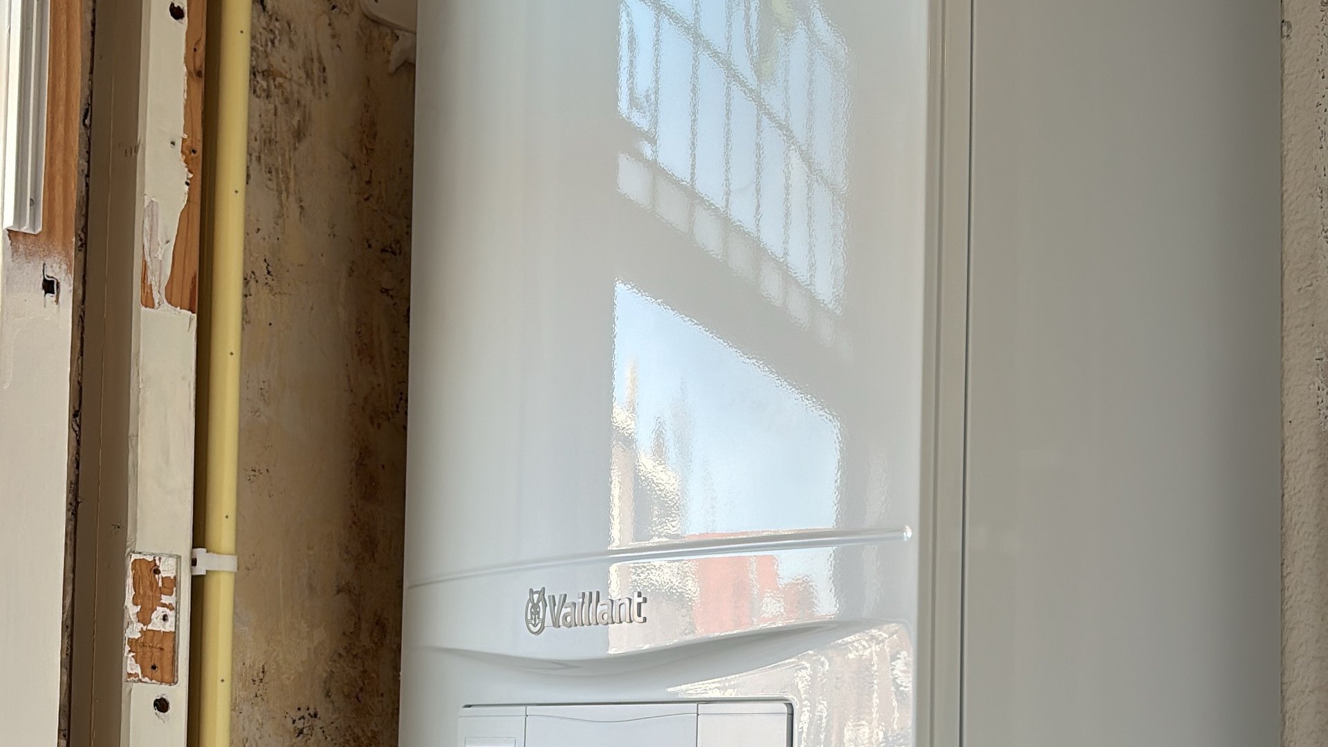 Nieuwe Vaillant cv-ketel gemonteerd tijdens verbouwing